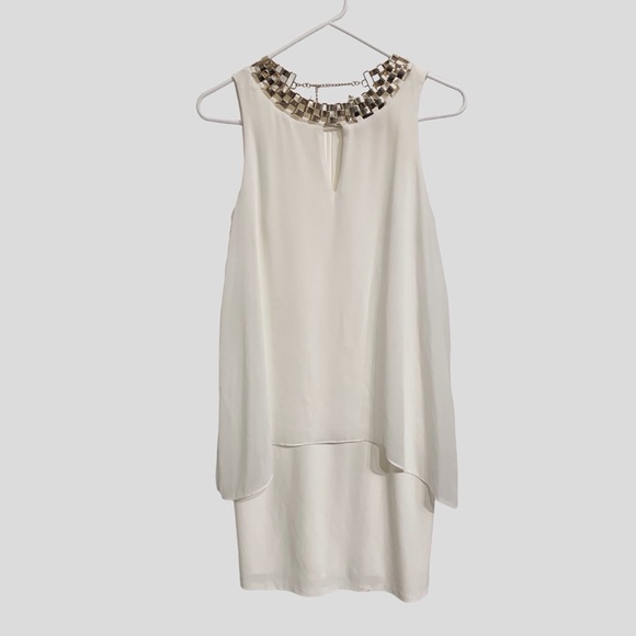 LAUNDRY BY SHELLI SEGAL WHITE HALTER CHIFFON DRESS WITH GOLD CHAIN NECKLINE - Picture 2 of 15